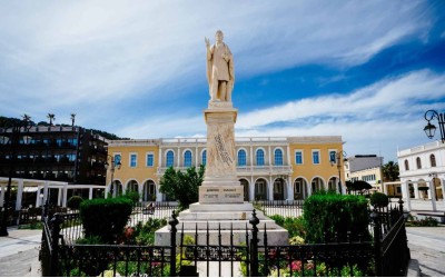 Εννοείται πως η Παγκόσμια Ημέρα Ελληνικής γλώσσας θα ήταν η ημέρα μνήμης του Διονύσιου Σολωμού!